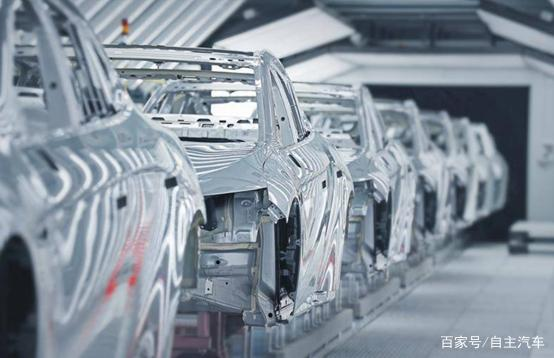 全球汽车产业的增长轨迹进入调整恢复期，中国汽车产业迎来新机遇